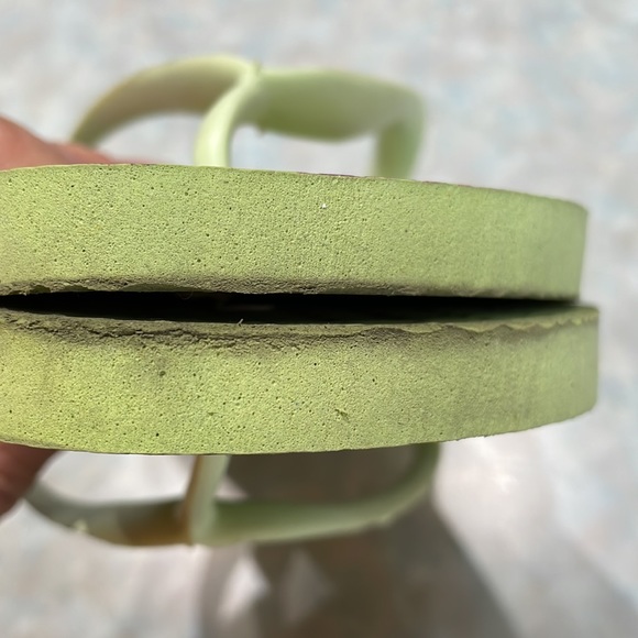 Havaianas green floral flip flops (sz 6 us) - Picture 8 of 9